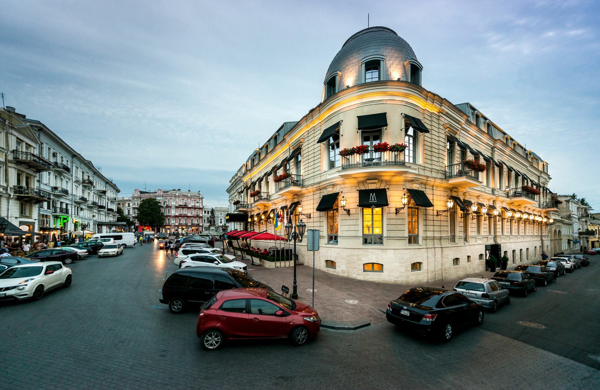 โรงแรมเดอ ปารีส โอเดสซา - เอ็มแกลเลอรี ภายนอก รูปภาพ